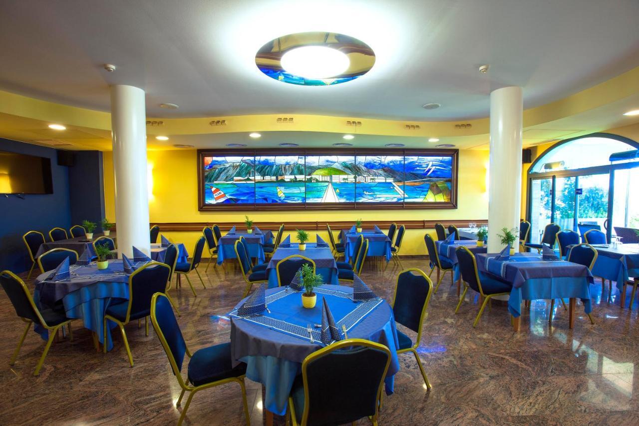 Hotel Miami Mar Sant Carlos de la Ràpita المظهر الخارجي الصورة